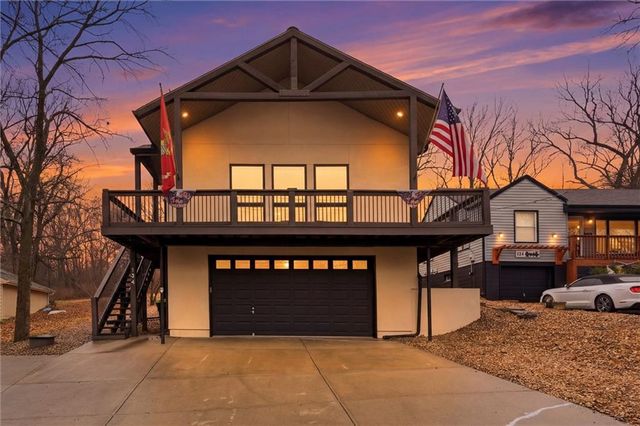 134 Beach Drive, Lake Tapawingo, MO 64015