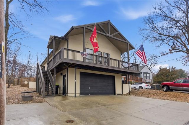 134 Beach Drive, Lake Tapawingo, MO 64015