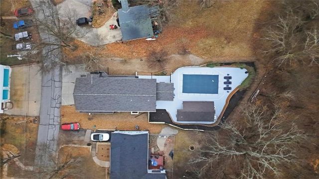 134 Beach Drive, Lake Tapawingo, MO 64015