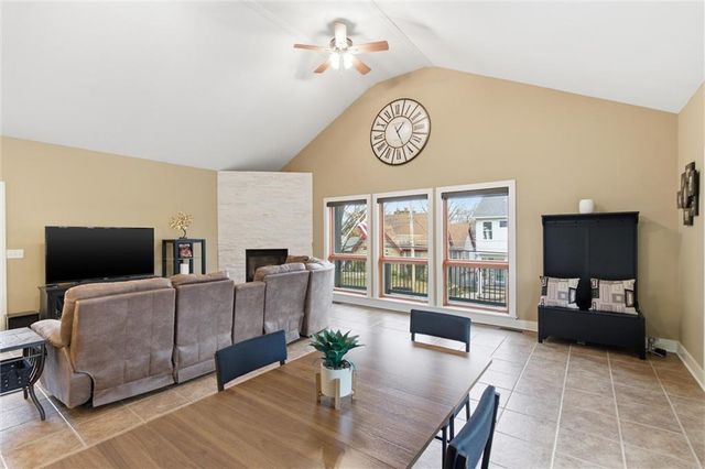 134 Beach Drive, Lake Tapawingo, MO 64015