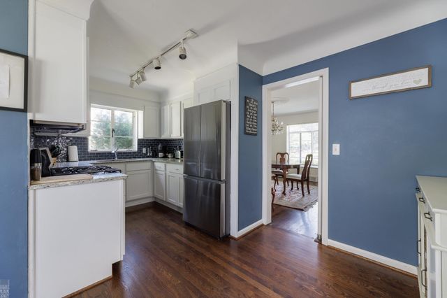 675 Fisher Road, Grosse Pointe, MI 48230