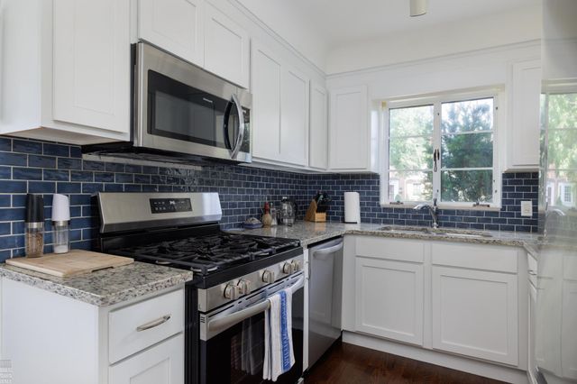 675 Fisher Road, Grosse Pointe, MI 48230