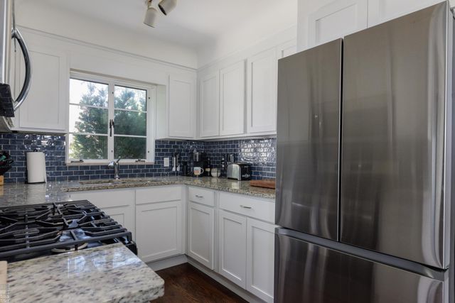 675 Fisher Road, Grosse Pointe, MI 48230