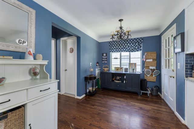 675 Fisher Road, Grosse Pointe, MI 48230