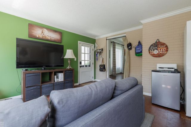 675 Fisher Road, Grosse Pointe, MI 48230