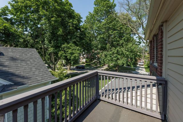 675 Fisher Road, Grosse Pointe, MI 48230