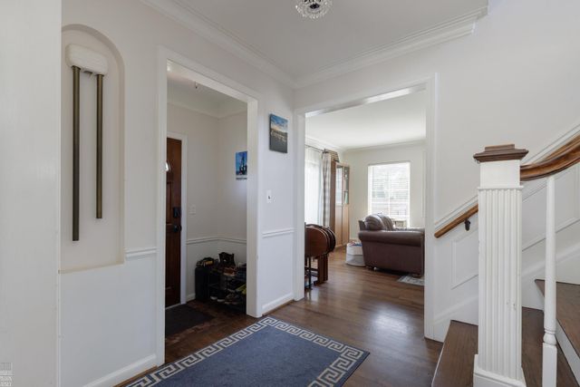 675 Fisher Road, Grosse Pointe, MI 48230