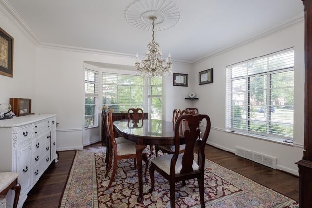 675 Fisher Road, Grosse Pointe, MI 48230