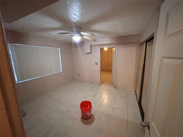 1141 S Ridge Road, Lantana, FL 33462