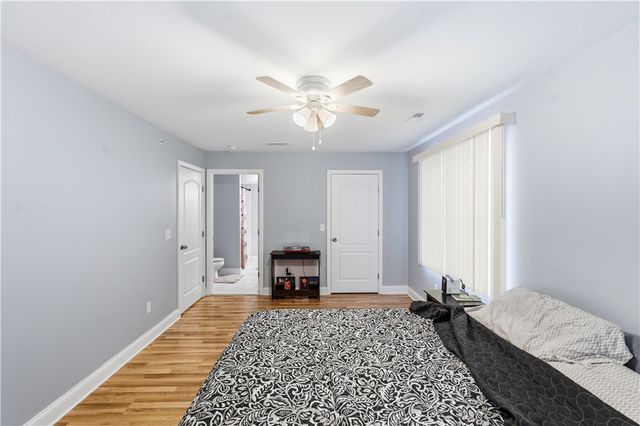 9 Gray Coach Lane 911, Cranston, RI 02921