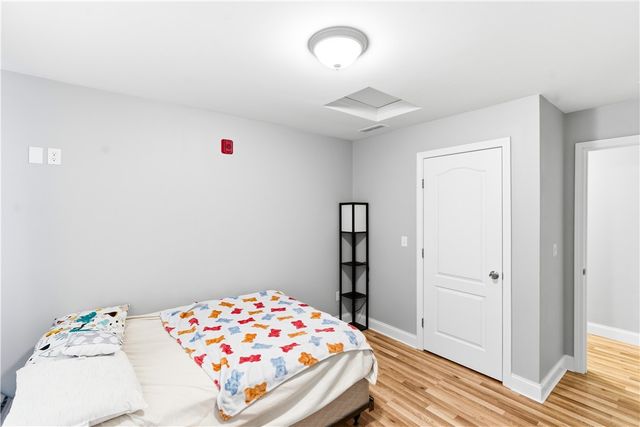 9 Gray Coach Lane 911, Cranston, RI 02921