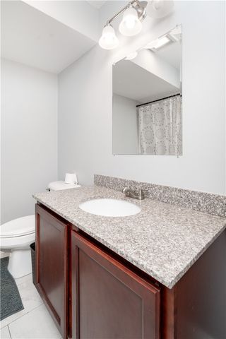 9 Gray Coach Lane 911, Cranston, RI 02921