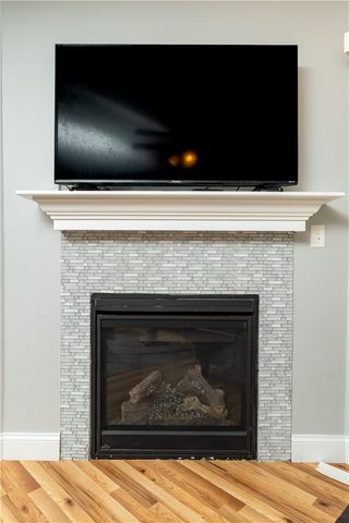 9 Gray Coach Lane 911, Cranston, RI 02921