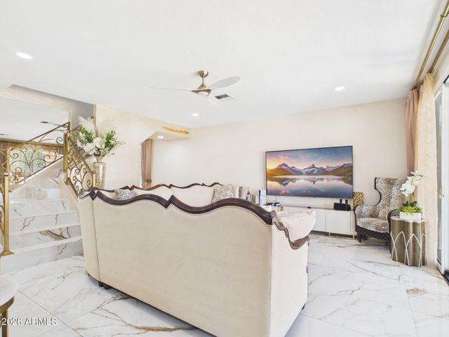 7446 W TUMBLEWOOD Drive, Peoria, AZ 85382
