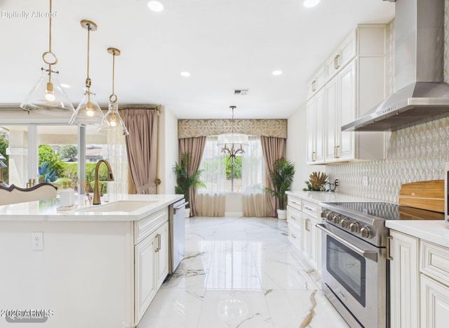 7446 W TUMBLEWOOD Drive, Peoria, AZ 85382