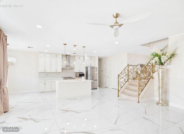 7446 W TUMBLEWOOD Drive, Peoria, AZ 85382