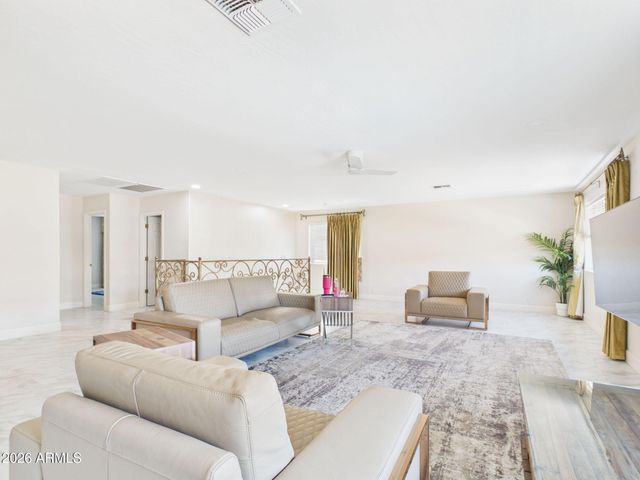 7446 W TUMBLEWOOD Drive, Peoria, AZ 85382