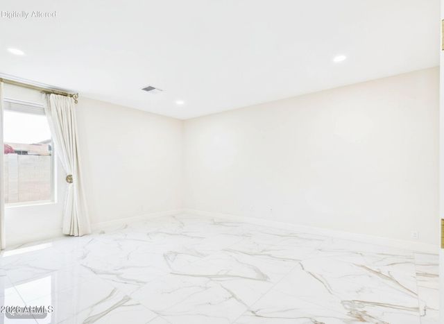 7446 W TUMBLEWOOD Drive, Peoria, AZ 85382