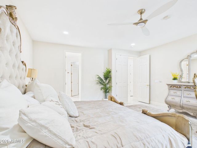 7446 W TUMBLEWOOD Drive, Peoria, AZ 85382