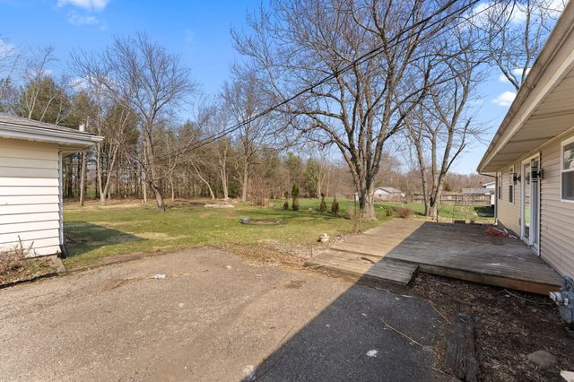 2403 Thomas Road, Valparaiso, IN 46383