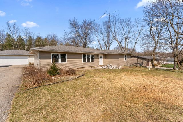 2403 Thomas Road, Valparaiso, IN 46383