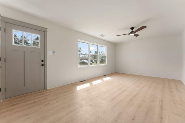 2403 Thomas Road, Valparaiso, IN 46383