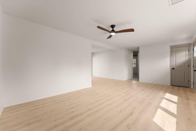 2403 Thomas Road, Valparaiso, IN 46383