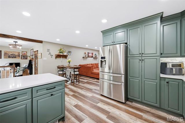 1392 N Henke Road, Lake St Louis, MO 63367