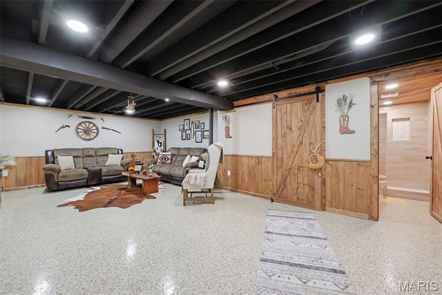 1392 N Henke Road, Lake St Louis, MO 63367