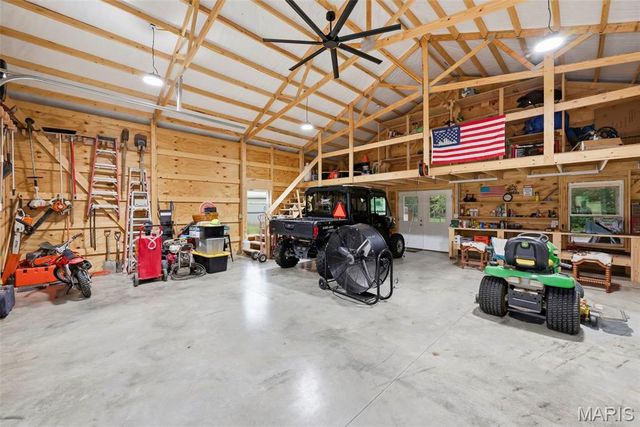 1392 N Henke Road, Lake St Louis, MO 63367