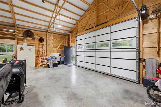 1392 N Henke Road, Lake St Louis, MO 63367