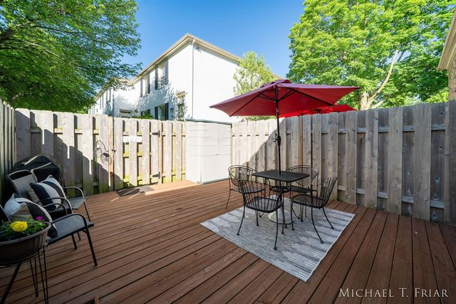 2429 Cranden Drive, Grand Rapids, MI 49506