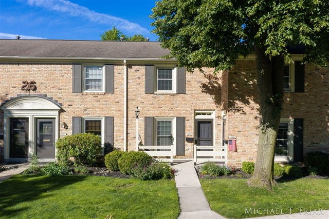 2429 Cranden Drive, Grand Rapids, MI 49506
