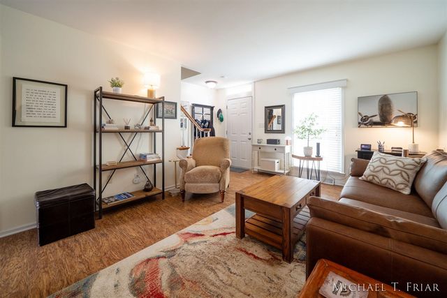 2429 Cranden Drive, Grand Rapids, MI 49506