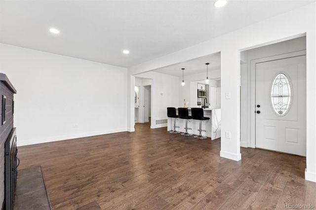 3970 S Grant, Englewood, CO 80113