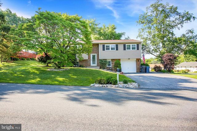 428 PARK HILLS DRIVE, Mechanicsburg, PA 17055
