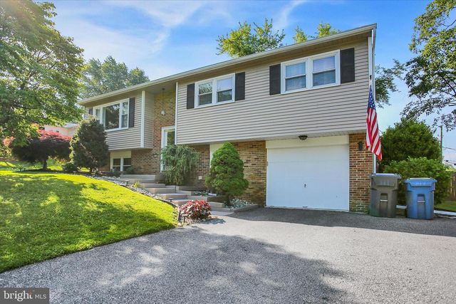 428 PARK HILLS DRIVE, Mechanicsburg, PA 17055