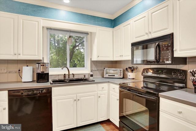 428 PARK HILLS DRIVE, Mechanicsburg, PA 17055