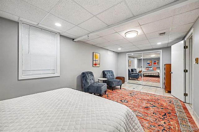 2104 Highfield Road, Waterford, MI 48329