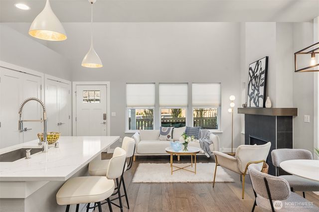 22785 SE 14th Court, Sammamish, WA 98075