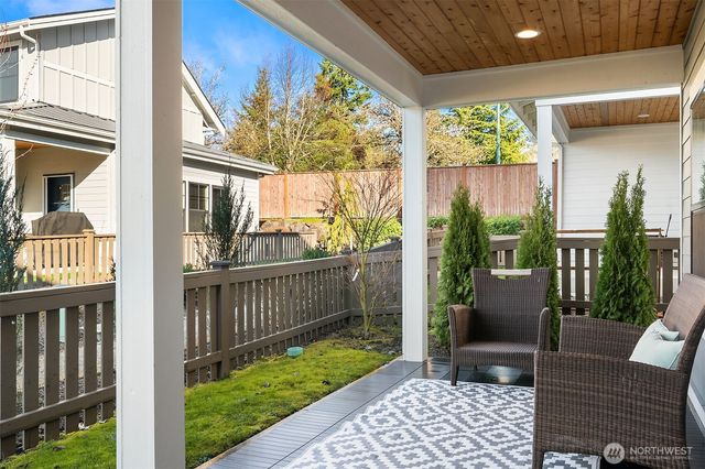 22785 SE 14th Court, Sammamish, WA 98075