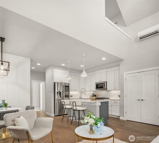 22785 SE 14th Court, Sammamish, WA 98075