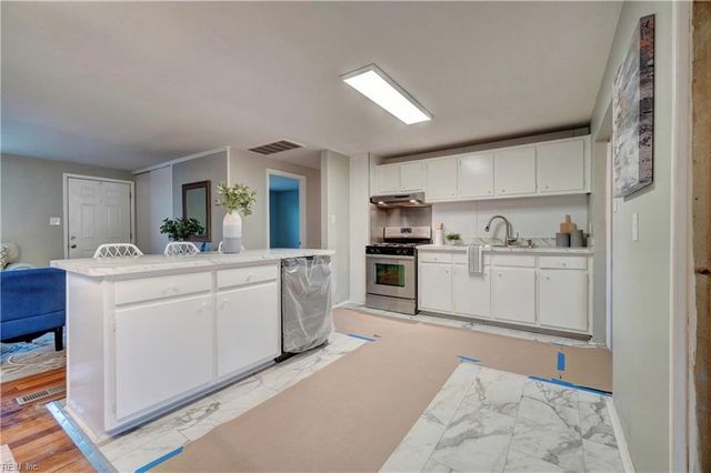 2013 Egger CIR, Hampton, VA 23663