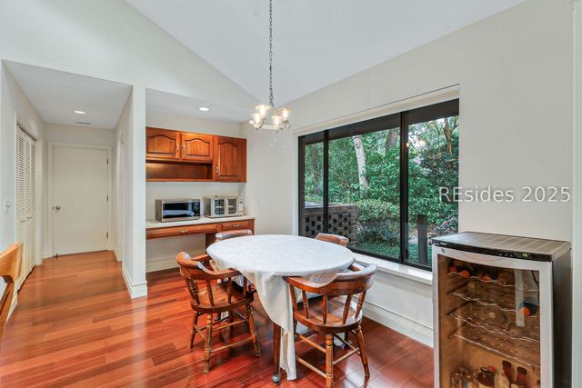 124 Coggins Point Rd, Hilton Head Island, SC 29928