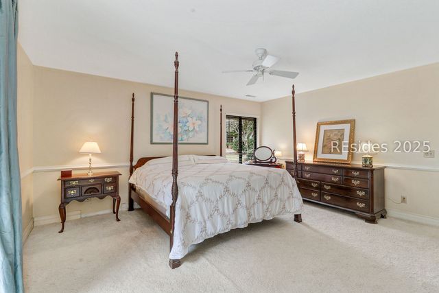 124 Coggins Point Rd, Hilton Head Island, SC 29928