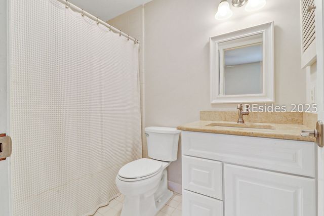 124 Coggins Point Rd, Hilton Head Island, SC 29928