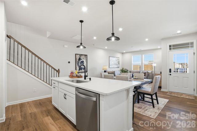 5205 Wyes Oak Lane, Charlotte, NC 28269