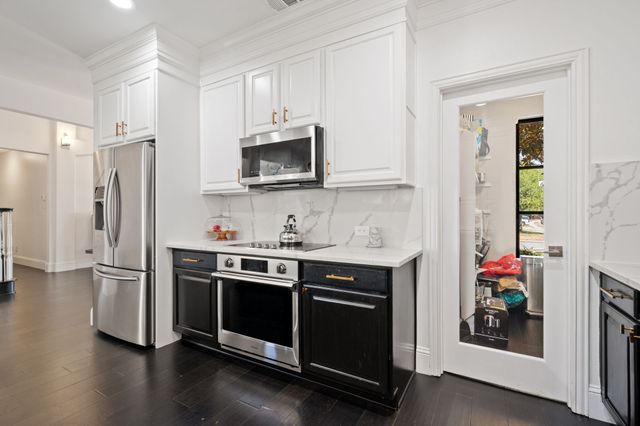 5925 Chatham Lane, The Colony, TX 75056
