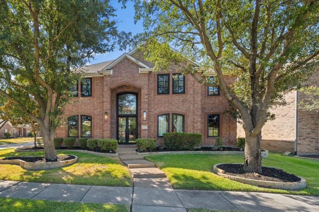 5925 Chatham Lane, The Colony, TX 75056