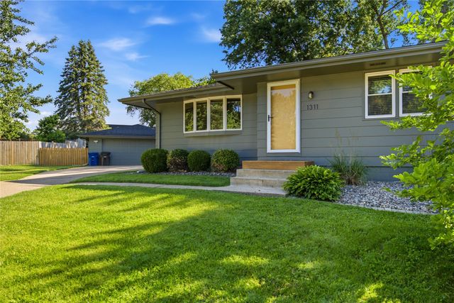 1311 Spring Street, Des Moines, IA 50315